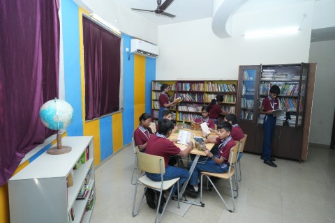 Pinnacle high school Library